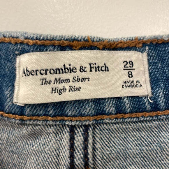 Abercrombie The Mom Short - Picture 4 of 5